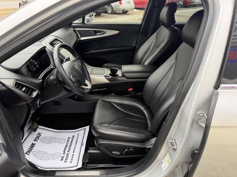 Used 2018 Lincoln MKX Premiere image 10