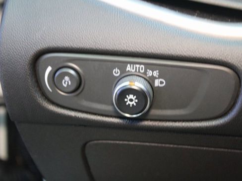 Used 2022 Chevrolet Malibu LT image 17