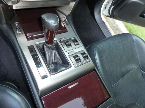 Used 2016 Lexus GX 460 Luxury w/ Preferred Accessory Package AWD/4WD image 14