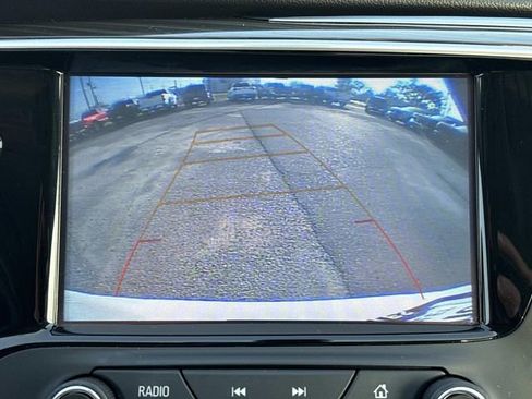 Used 2019 Buick Envision Essence image 18