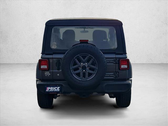 Used 2018 Jeep Wrangler Sport AWD/4WD image 6