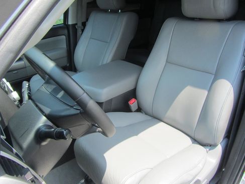 Used 2011 Toyota Sequoia SR5 w/ Premium Pkg AWD/4WD image 18