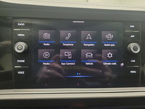 Used 2022 Volkswagen Jetta SEL image 25