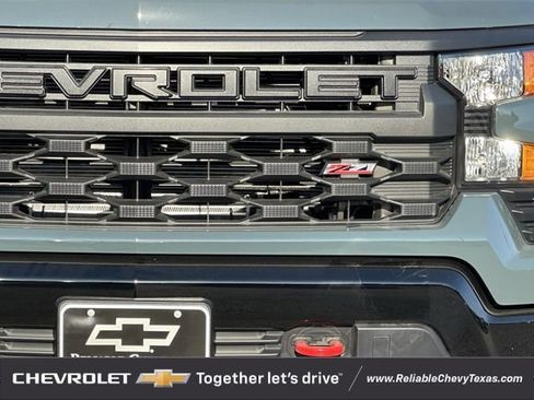 New 2026 Chevrolet Silverado 1500 Custom Trail Boss w/ LPO, Dark Essentials Package image 9