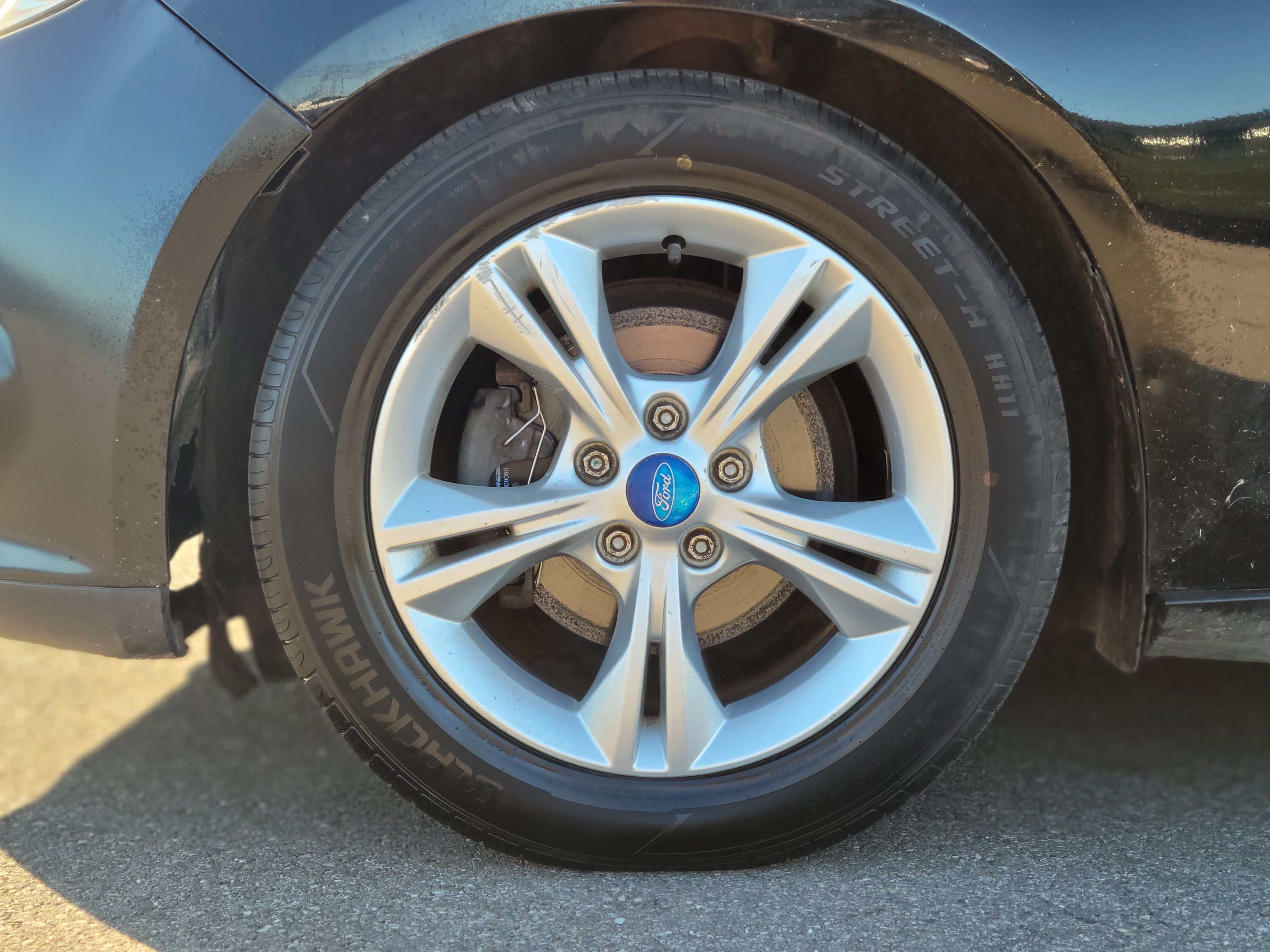 Used 2012 Ford Focus SE FWD image 16