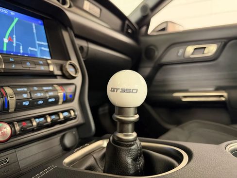 Used 2020 Ford Mustang Shelby GT350 w/ Technology Package RWD image 29