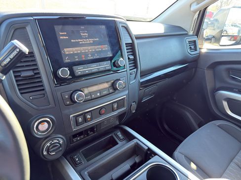 Certified 2024 Nissan Titan SV w/ SV Convenience Package image 23