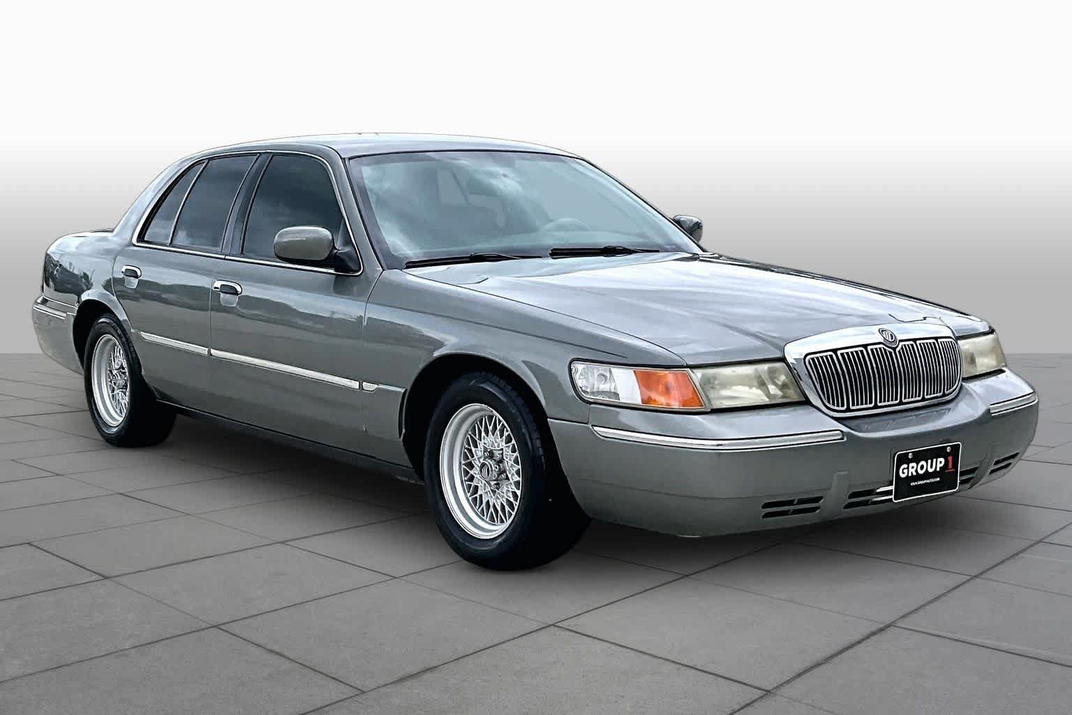 Used 2002 Mercury Grand Marquis LS RWD image 2