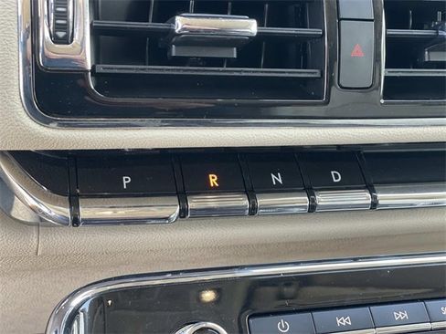 Used 2021 Lincoln Navigator Reserve image 16