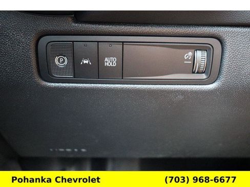 New 2026 Chevrolet Equinox EV LT image 18