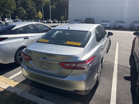 Used 2019 Toyota Camry LE w/ Audio Package FWD image 7