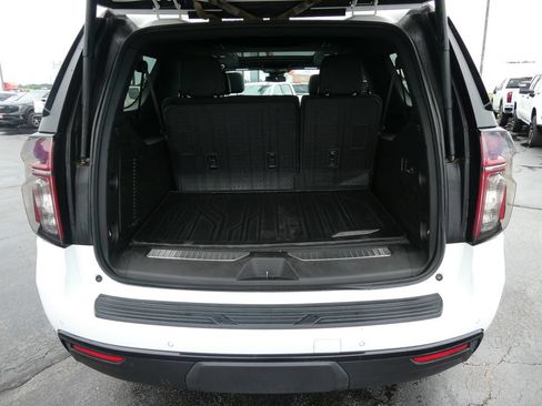 Certified 2023 Chevrolet Suburban RST w/ Luxury Package AWD/4WD image 17