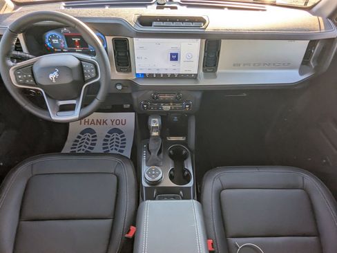 New 2025 Ford Bronco Outer Banks w/ Sasquatch Package image 15