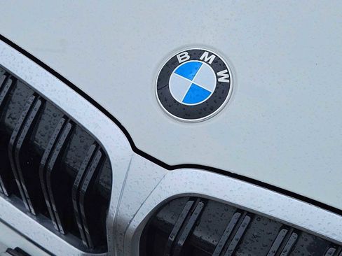 Used 2025 BMW 330i Sedan RWD image 12