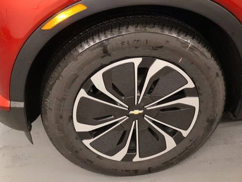 New 2024 Chevrolet Blazer EV LT image 7