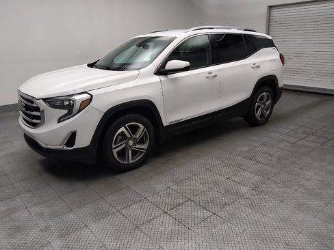 Used 2020 GMC Terrain SLT AWD/4WD image 2
