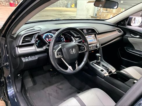 Used 2019 Honda Civic EX image 16
