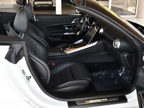 Used 2024 Mercedes-Benz SL 55 AMG 4MATIC image 67
