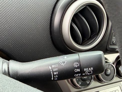 Used 2014 Scion xB FWD image 14