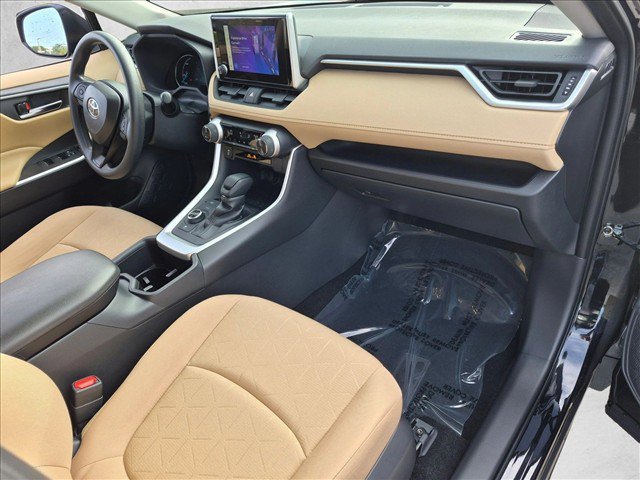 Certified 2025 Toyota RAV4 XLE AWD/4WD image 19
