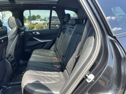 Used 2024 BMW X5 xDrive40i w/ M Sport Package AWD/4WD image 25