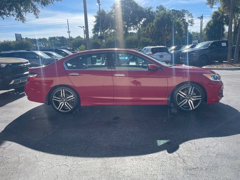 Used 2017 Honda Accord Sport image 5