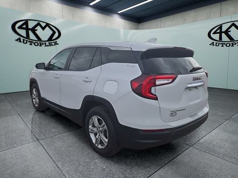 Used 2024 GMC Terrain SLE FWD image 5