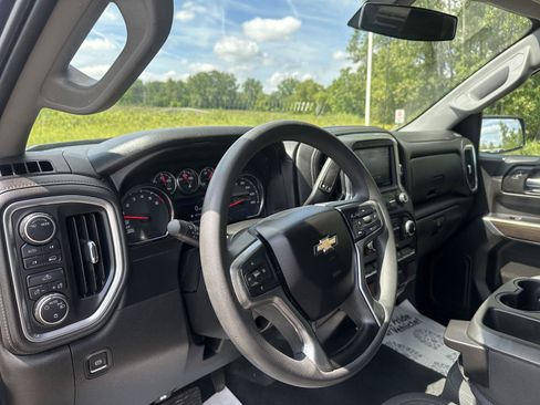 Used 2020 Chevrolet Silverado 1500 LT AWD/4WD image 14