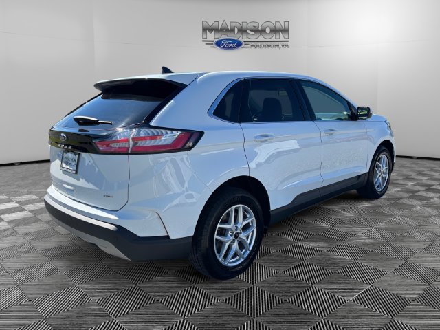 Used 2024 Ford Edge SEL AWD/4WD image 5