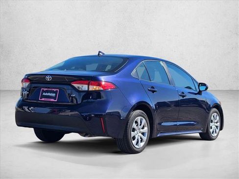 Used 2024 Toyota Corolla LE FWD image 5