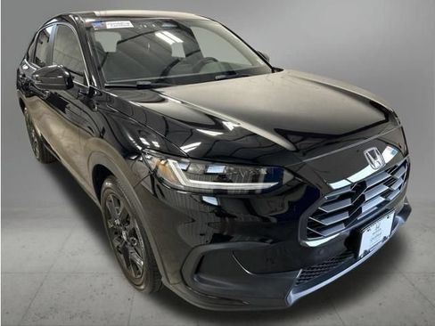 Certified 2024 Honda HR-V Sport image 9