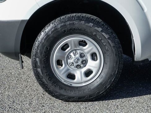 Used 2016 Nissan Frontier S image 33