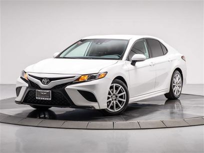 Used 2019 Toyota Camry SE w/ Convenience Package