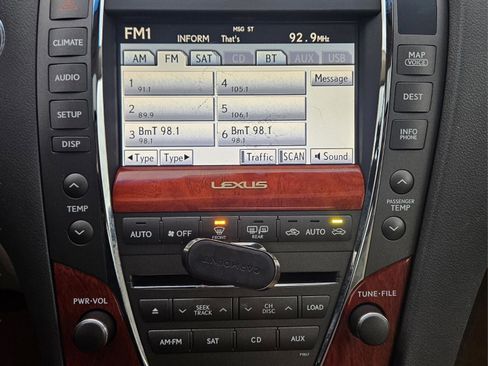 Used 2011 Lexus ES 350 w/ Preferred Accessory Package image 17