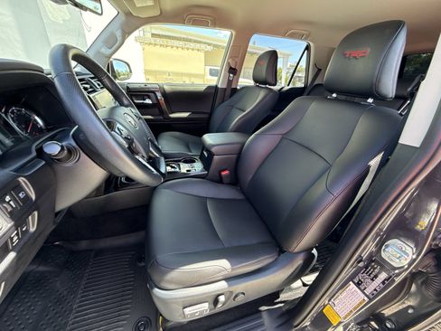 Certified 2024 Toyota 4Runner TRD Off-Road Premium w/ Off Road Premium Plus Package AWD/4WD image 13