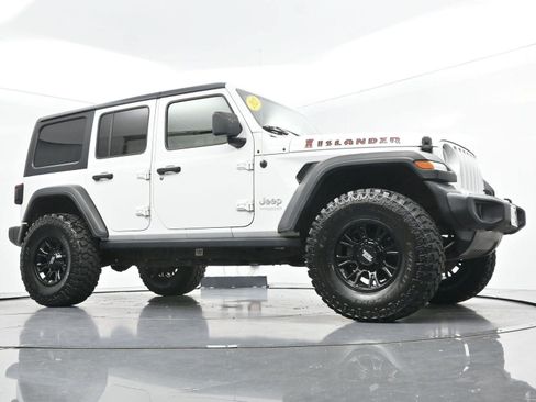 Used 2021 Jeep Wrangler Unlimited Sport AWD/4WD image 43
