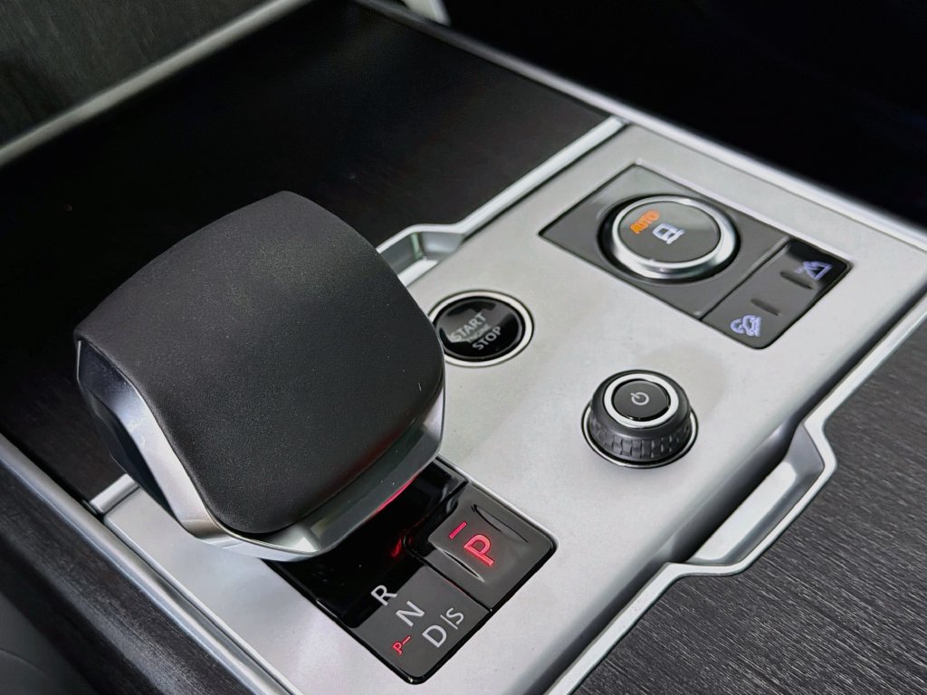 New 2027 Land Rover Range Rover SE AWD/4WD image 17