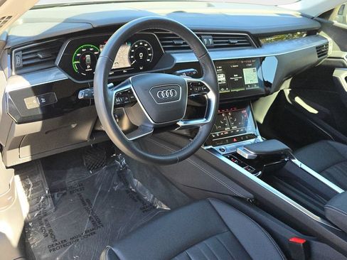 Used 2024 Audi Q8 e-tron Premium Plus w/ Premium Plus Package AWD/4WD image 19