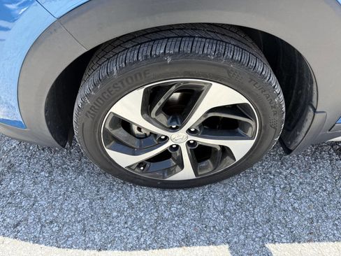 Used 2017 Hyundai Tucson Sport FWD image 30