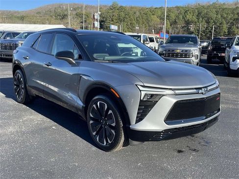 New 2026 Chevrolet Blazer EV RS image 4