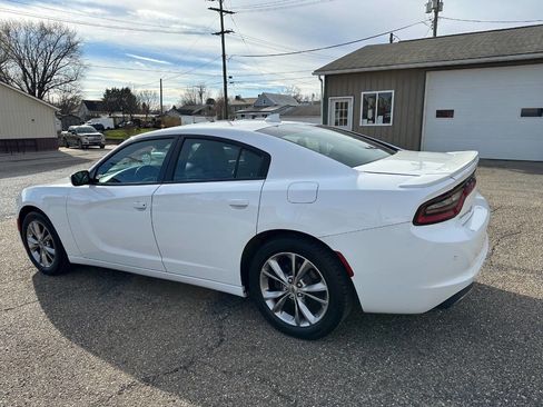 Used 2020 Dodge Charger SXT w/ Plus Group image 6
