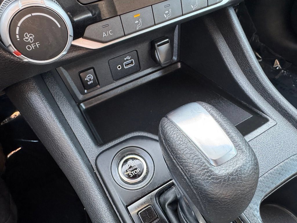 Used 2024 Nissan Sentra S FWD image 11