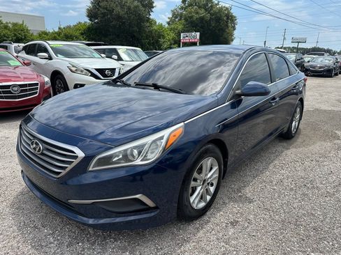Used 2017 Hyundai Sonata SE FWD image 1