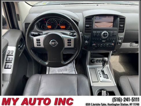 Used 2012 Nissan Pathfinder Silver image 10