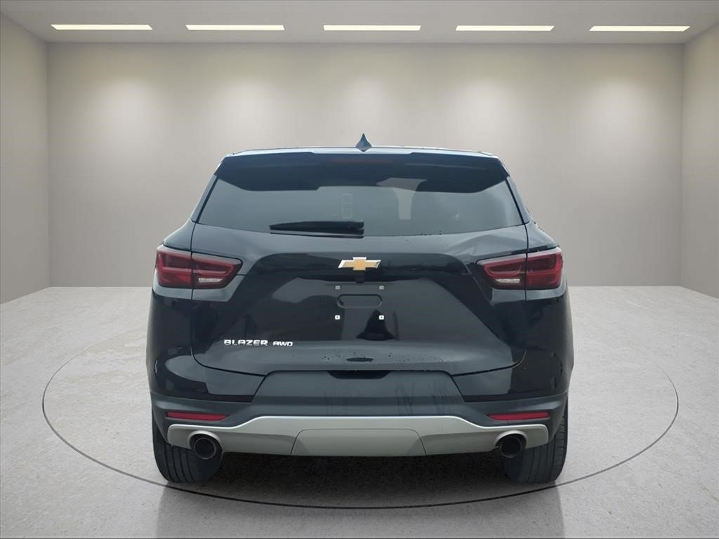 Certified 2025 Chevrolet Blazer LT AWD/4WD image 5