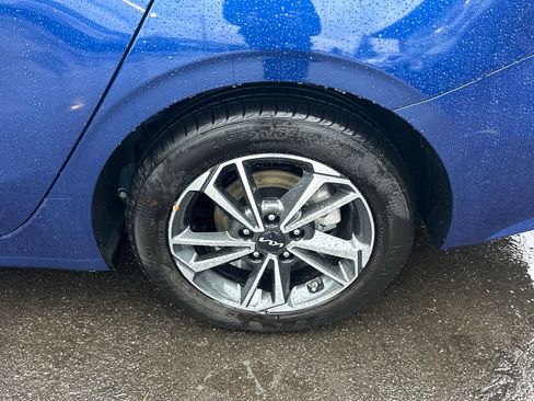 Used 2023 Kia Forte LXS w/ LXS Technology Package image 16