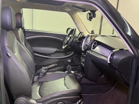 Used 2012 MINI Cooper Hardtop image 7