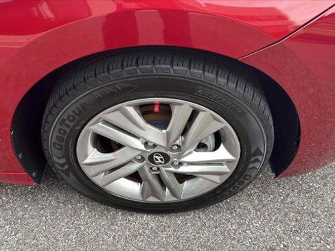 Used 2019 Hyundai Elantra Value Edition image 9