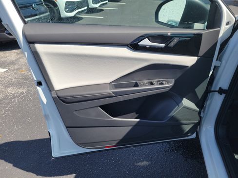 New 2026 Volkswagen Taos S FWD image 15