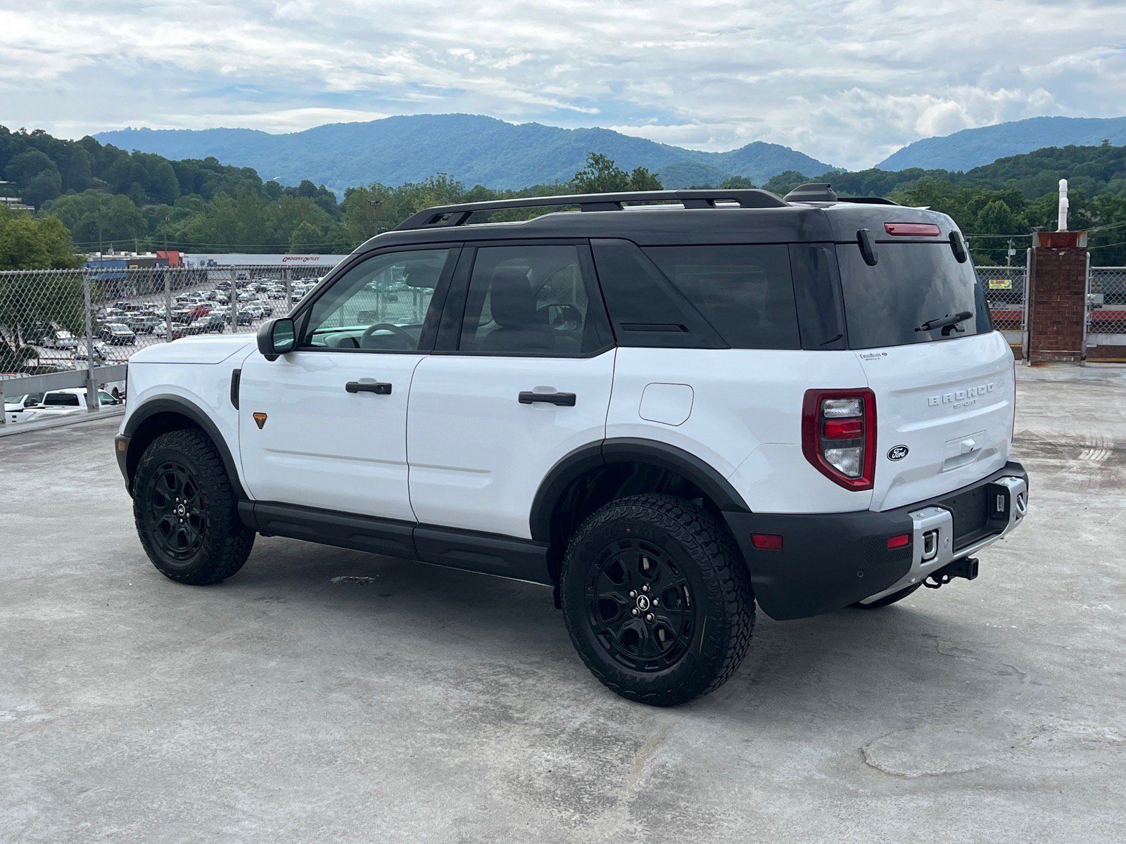 New 2026 Ford Bronco Sport Badlands w/ Sasquatch Badlands Package AWD/4WD image 4